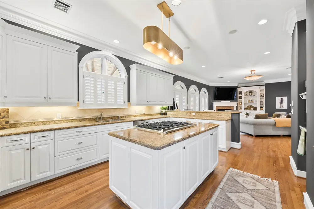 1419 Nantucket Drive Houston, TX 77057