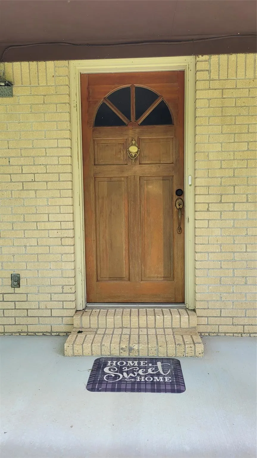 110 Sunset Boulevard Conroe, TX 77303
