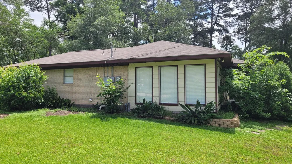 110 Sunset Boulevard Conroe, TX 77303