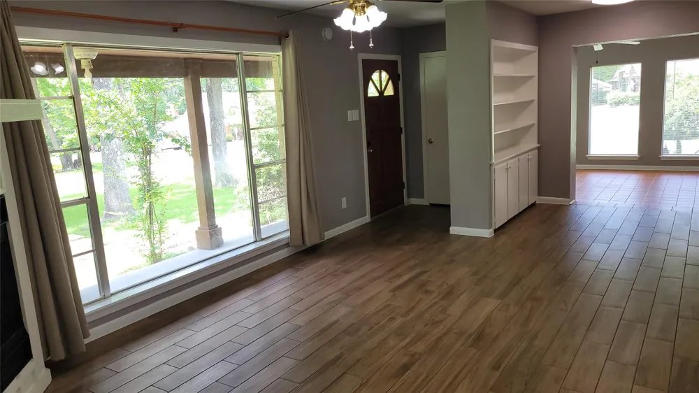 110 Sunset Boulevard Conroe, TX 77303