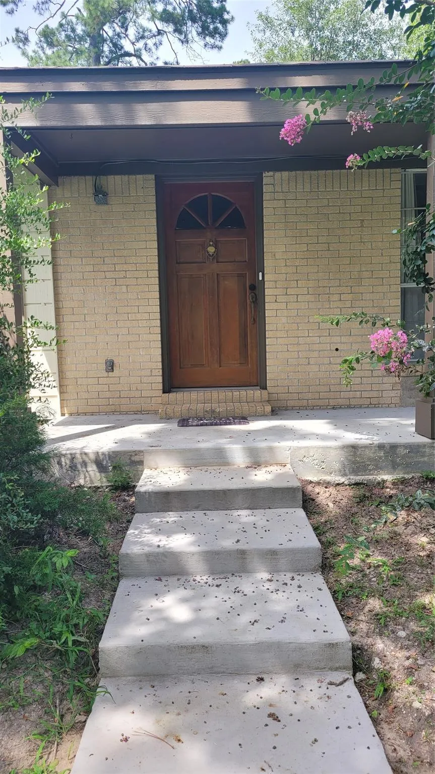 110 Sunset Boulevard Conroe, TX 77303