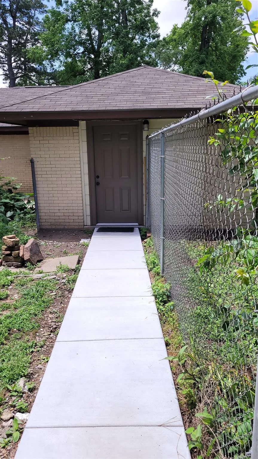 110 Sunset Boulevard Conroe, TX 77303