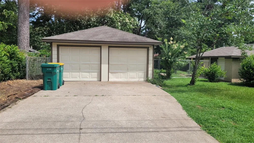 110 Sunset Boulevard Conroe, TX 77303