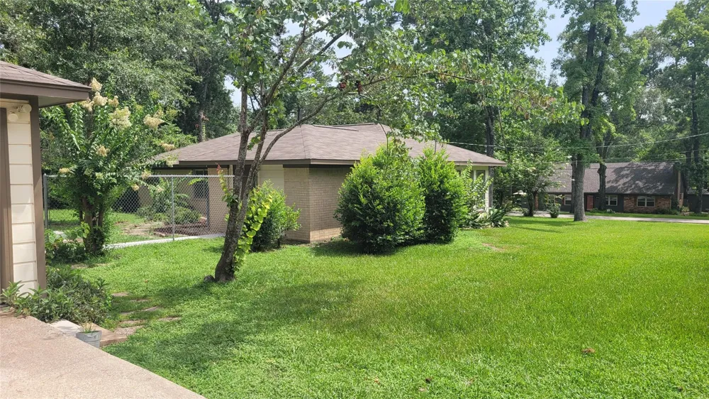 110 Sunset Boulevard Conroe, TX 77303