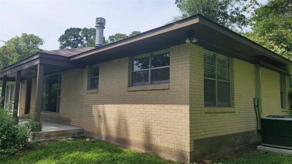 110 Sunset Boulevard Conroe, TX 77303