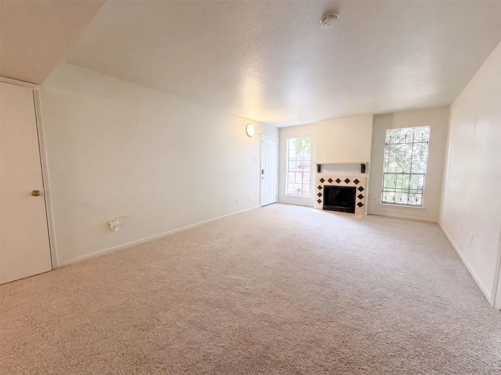 6606 De Moss Drive #1211 Houston, TX 77074