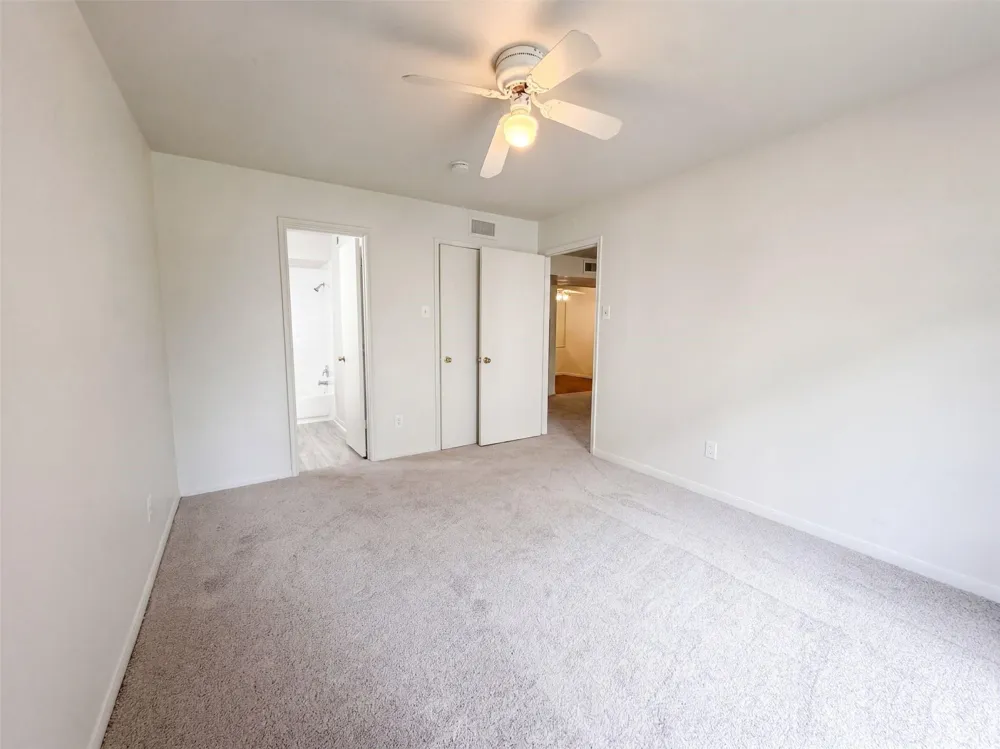 6606 De Moss Drive #1211 Houston, TX 77074