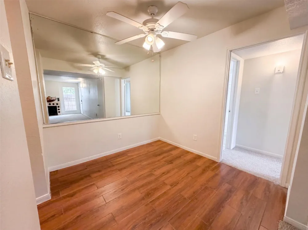 6606 De Moss Drive #1211 Houston, TX 77074