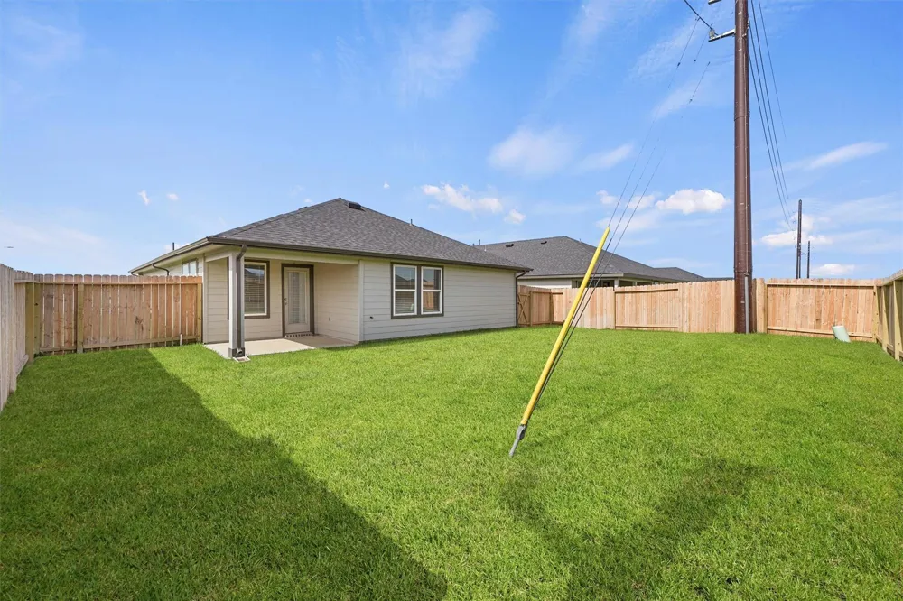 1106 Rayburn Drive Rosharon, TX 77583