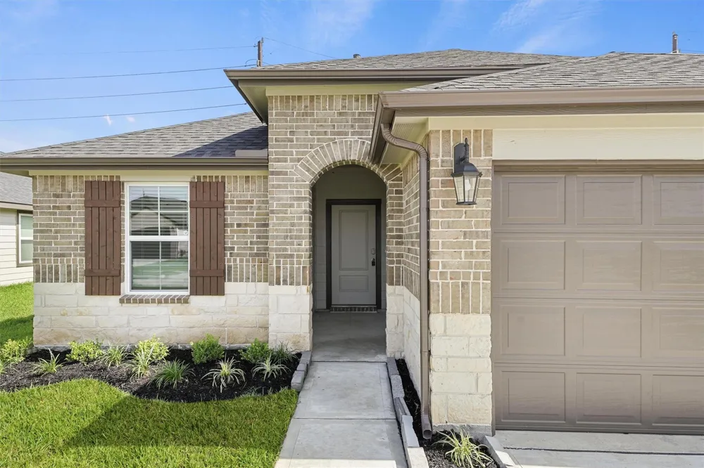 1106 Rayburn Drive Rosharon, TX 77583