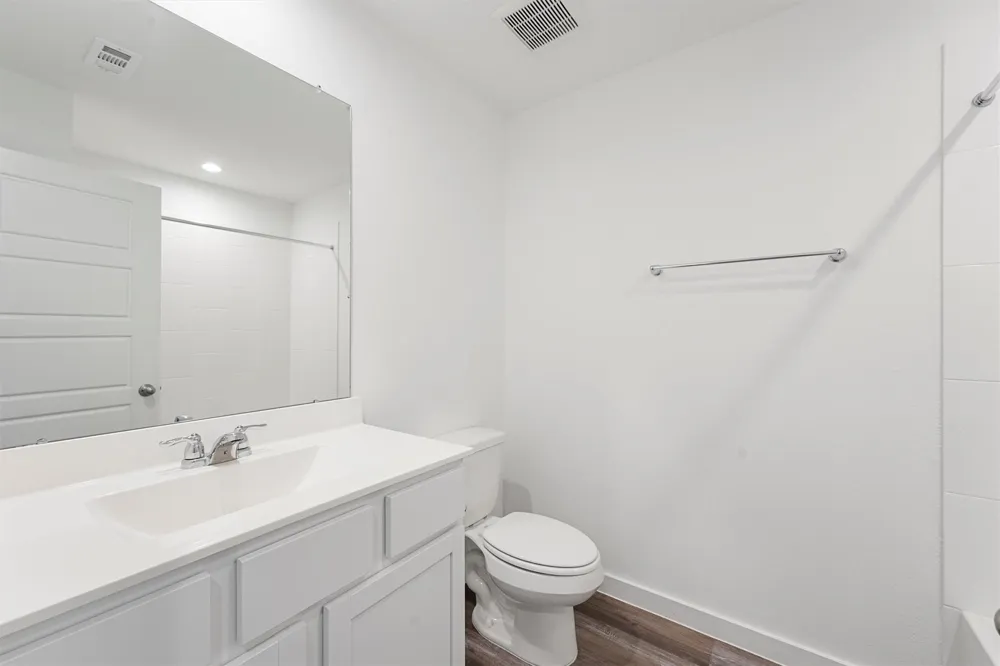 1106 Rayburn Drive Rosharon, TX 77583