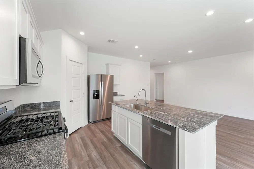 1106 Rayburn Drive Rosharon, TX 77583