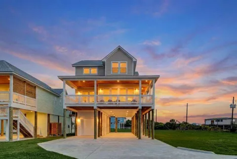 4010 Miramar Court
