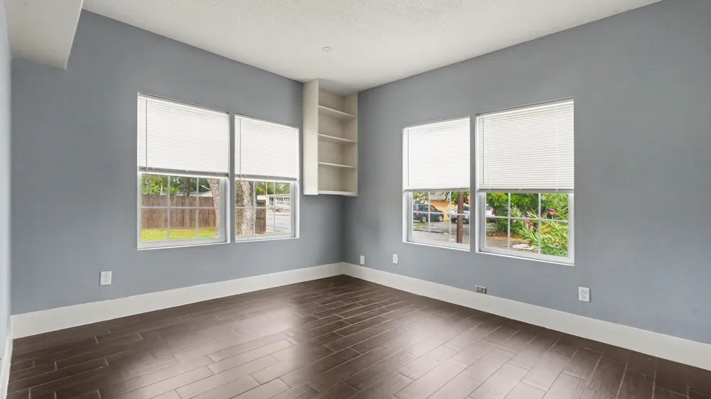 12 E Homan Street Baytown, TX 77520