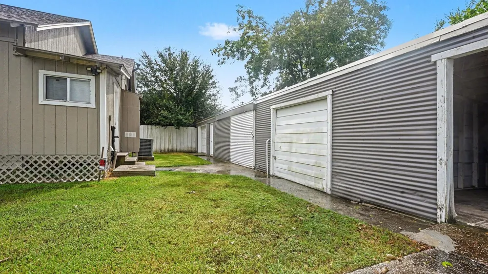 12 E Homan Street Baytown, TX 77520