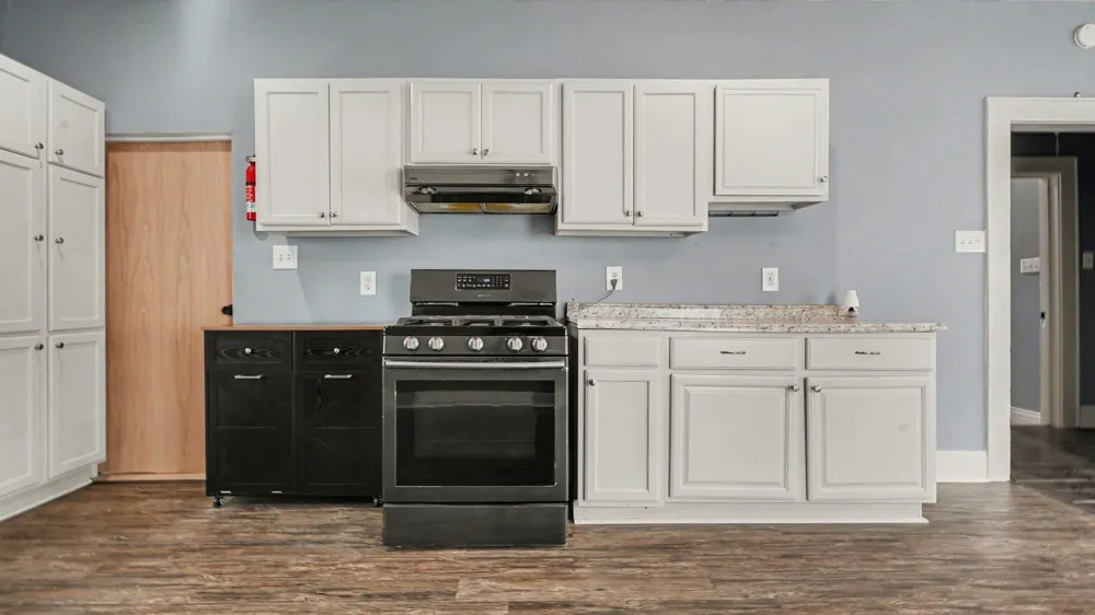 12 E Homan Street Baytown, TX 77520