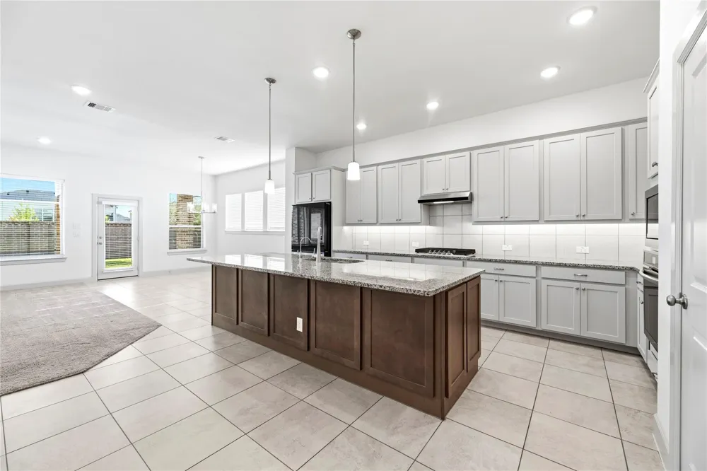 19914 Valentina Pointe Drive Cypress, TX 77433