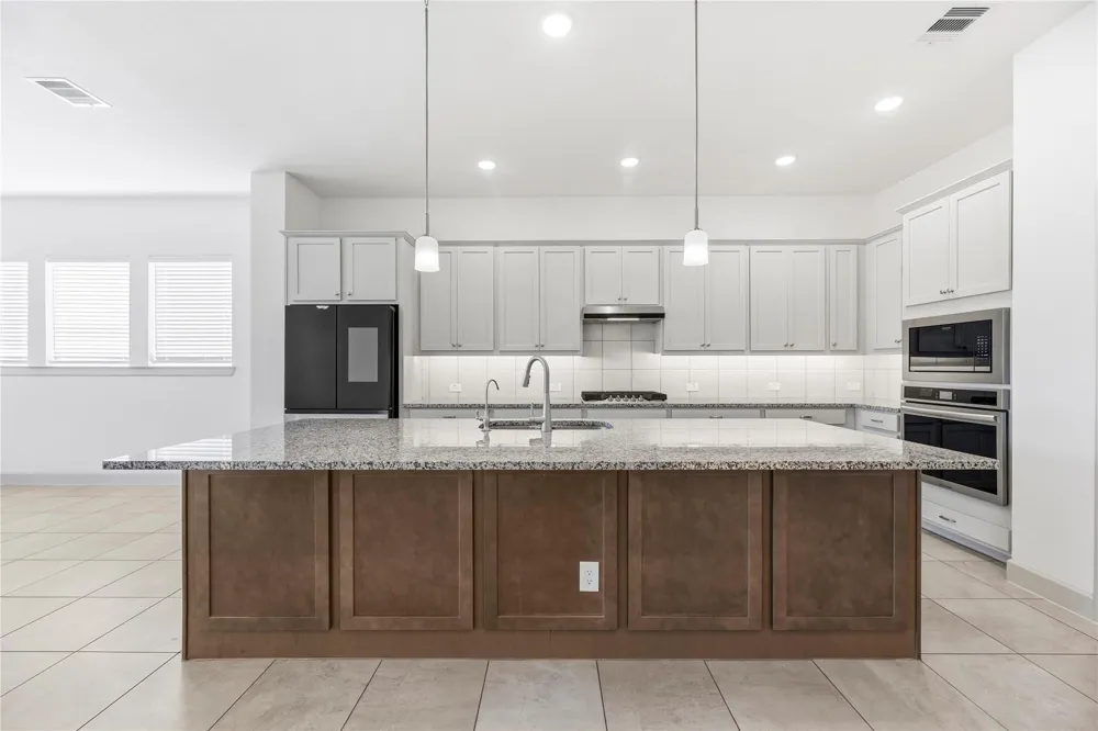 19914 Valentina Pointe Drive Cypress, TX 77433