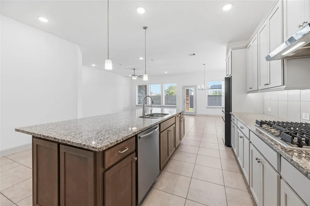 19914 Valentina Pointe Drive Cypress, TX 77433