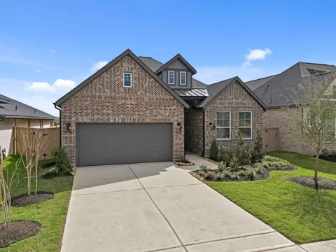 203 Garden Rose Trail