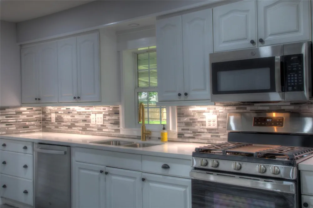 415 Perkins Avenue League City, TX 77573