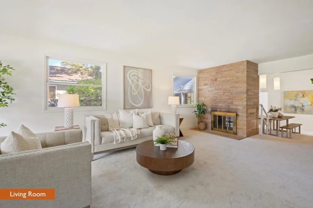 1762 Pilgrim Avenue Mountain View, CA 94040
