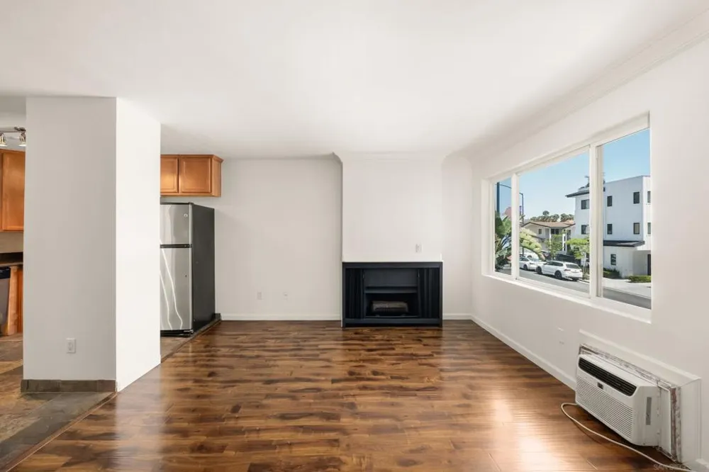 860 Turquoise #132 San Diego, CA 92109