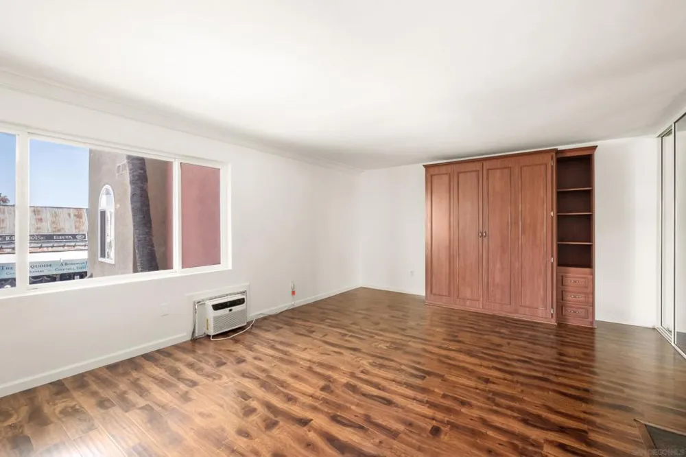 860 Turquoise #132 San Diego, CA 92109