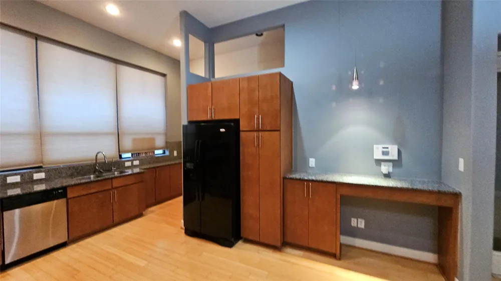 2301 Camden Drive #B Houston, TX 77021
