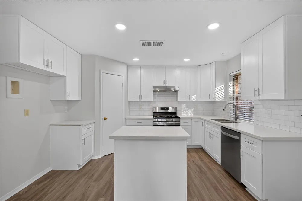 922 Comstock Springs Drive Katy, TX 77450