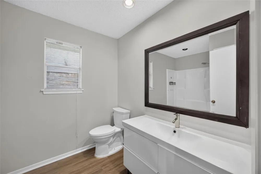 922 Comstock Springs Drive Katy, TX 77450