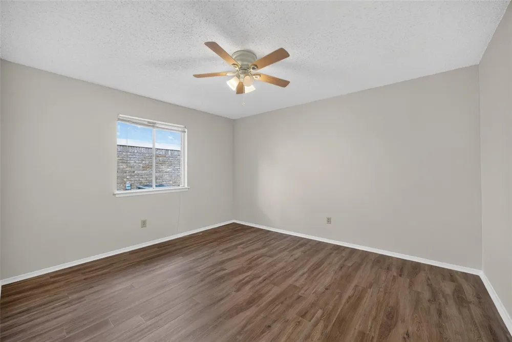 922 Comstock Springs Drive Katy, TX 77450