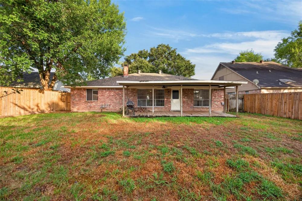 922 Comstock Springs Drive Katy, TX 77450