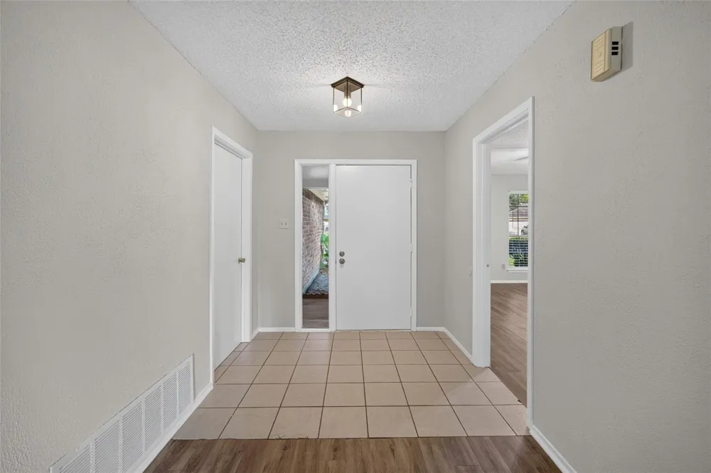 922 Comstock Springs Drive Katy, TX 77450