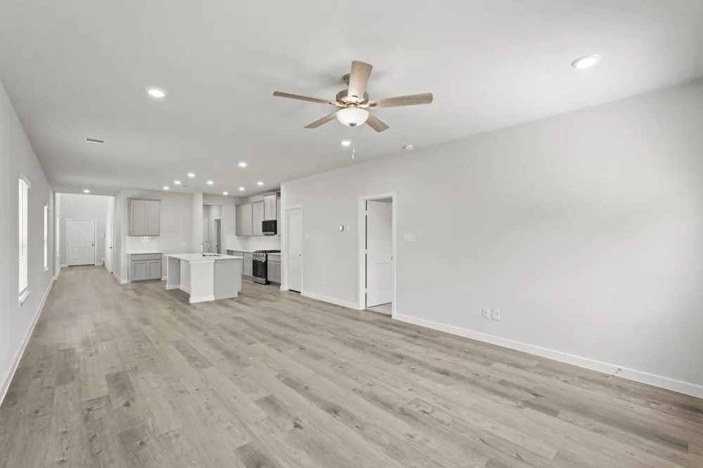 213 Elm Spring Drive Hockley, TX 77447