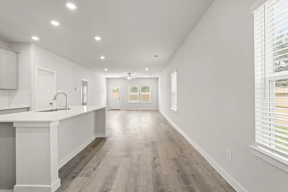 213 Elm Spring Drive Hockley, TX 77447