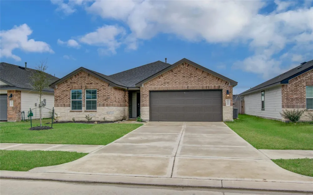 1206 Cattle Chute Court Rosharon, TX 77583