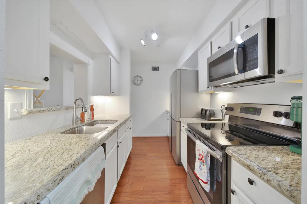 1601 S Shepherd Drive #170 Houston, TX 77019