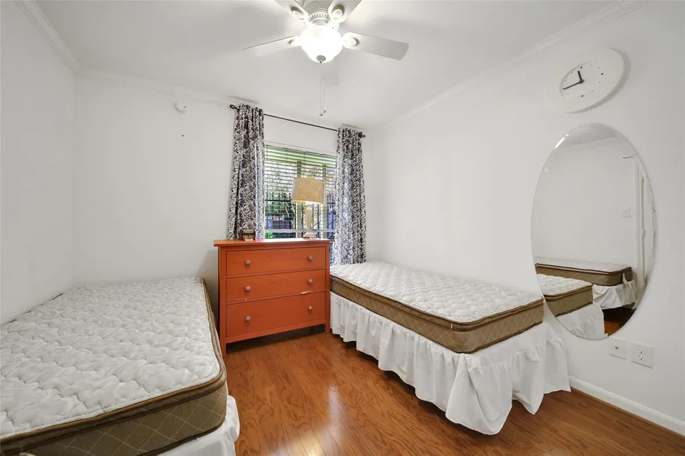 1601 S Shepherd Drive #170 Houston, TX 77019