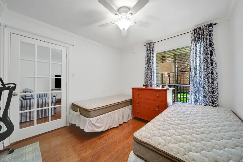 1601 S Shepherd Drive #170 Houston, TX 77019