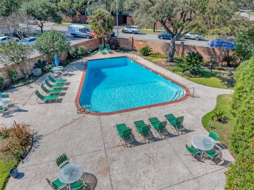 1601 S Shepherd Drive #170 Houston, TX 77019