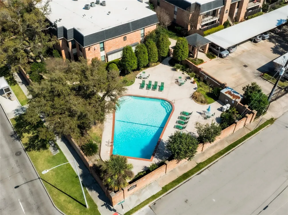 1601 S Shepherd Drive #170 Houston, TX 77019