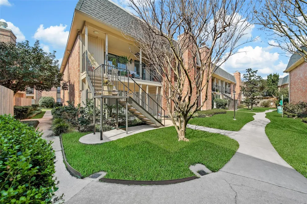 1601 S Shepherd Drive #170 Houston, TX 77019