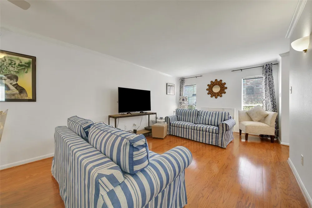 1601 S Shepherd Drive #170 Houston, TX 77019