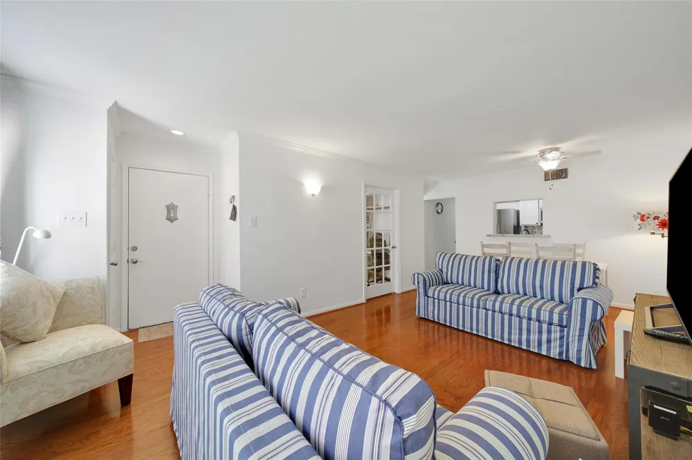 1601 S Shepherd Drive #170 Houston, TX 77019