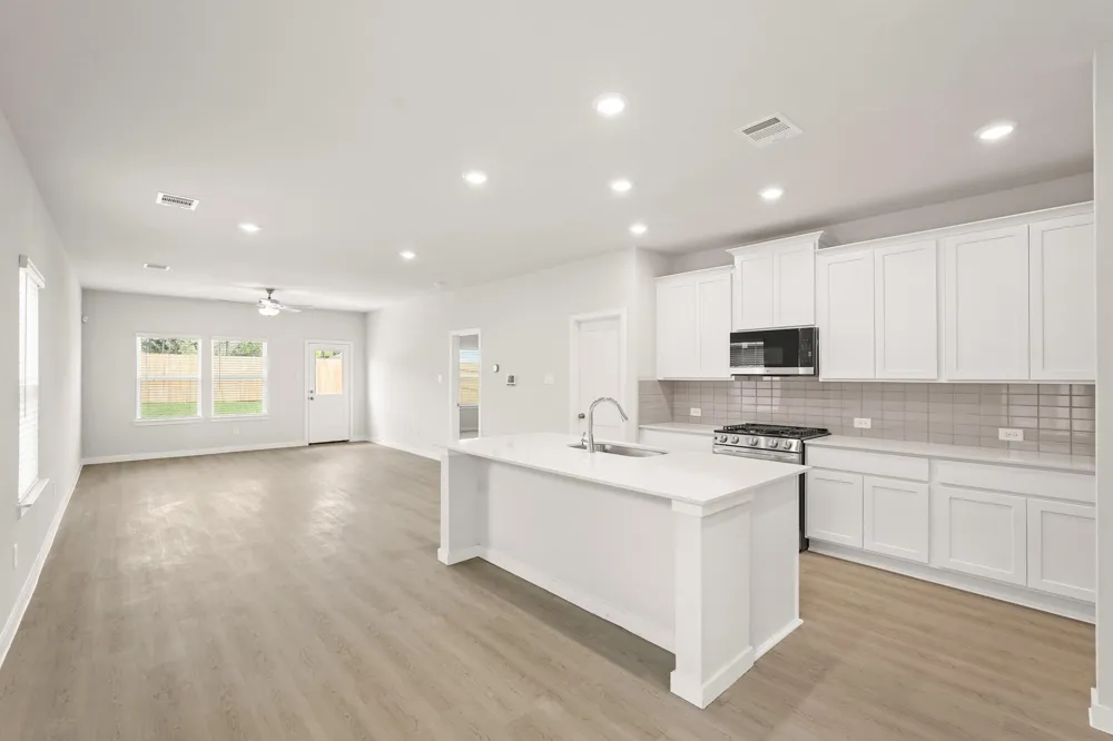 113 Rising Cedar Lane Hockley, TX 77447