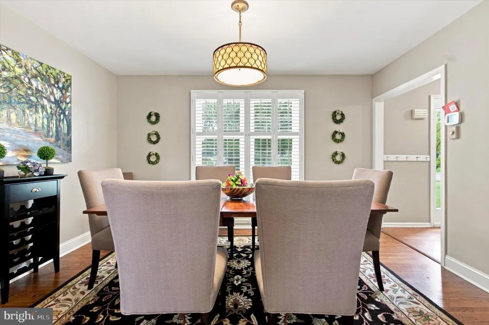 623 HILLSIDE ROAD Blue Bell, PA 19422