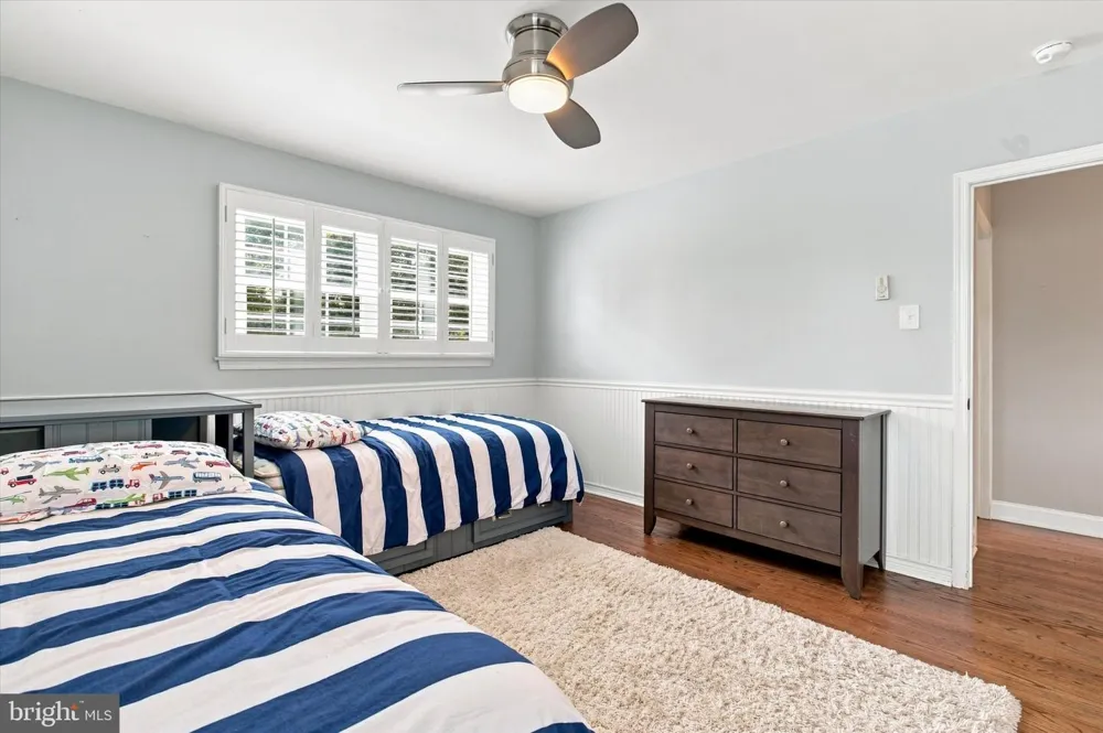623 HILLSIDE ROAD Blue Bell, PA 19422