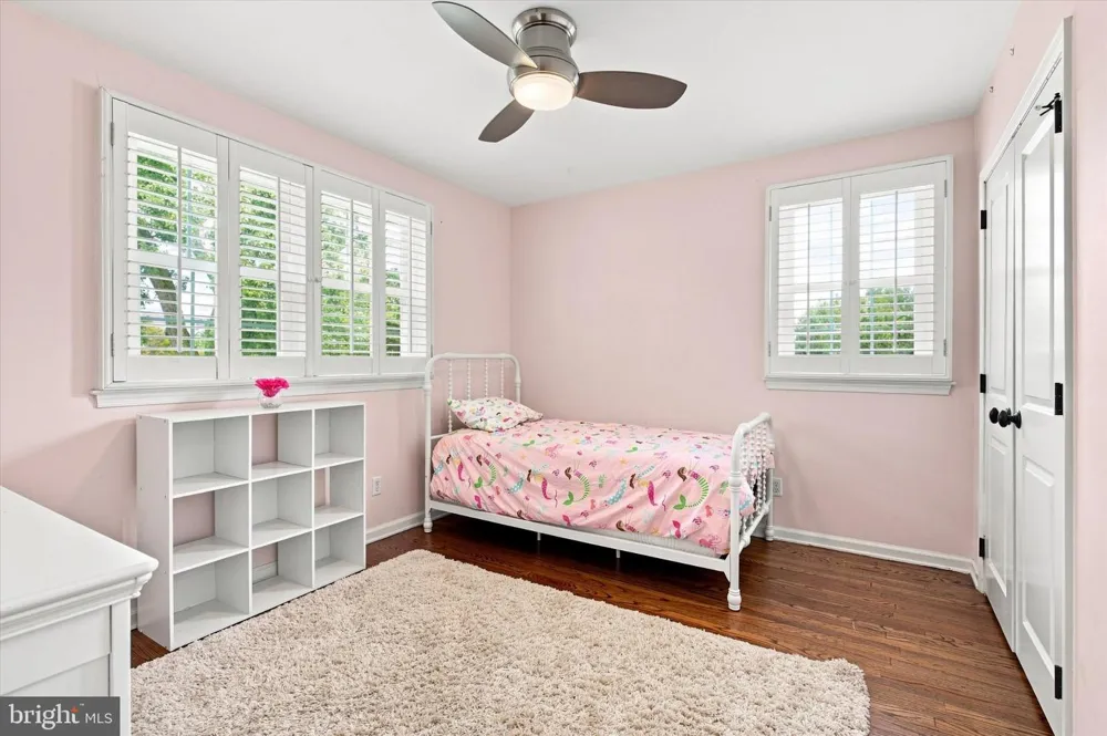 623 HILLSIDE ROAD Blue Bell, PA 19422