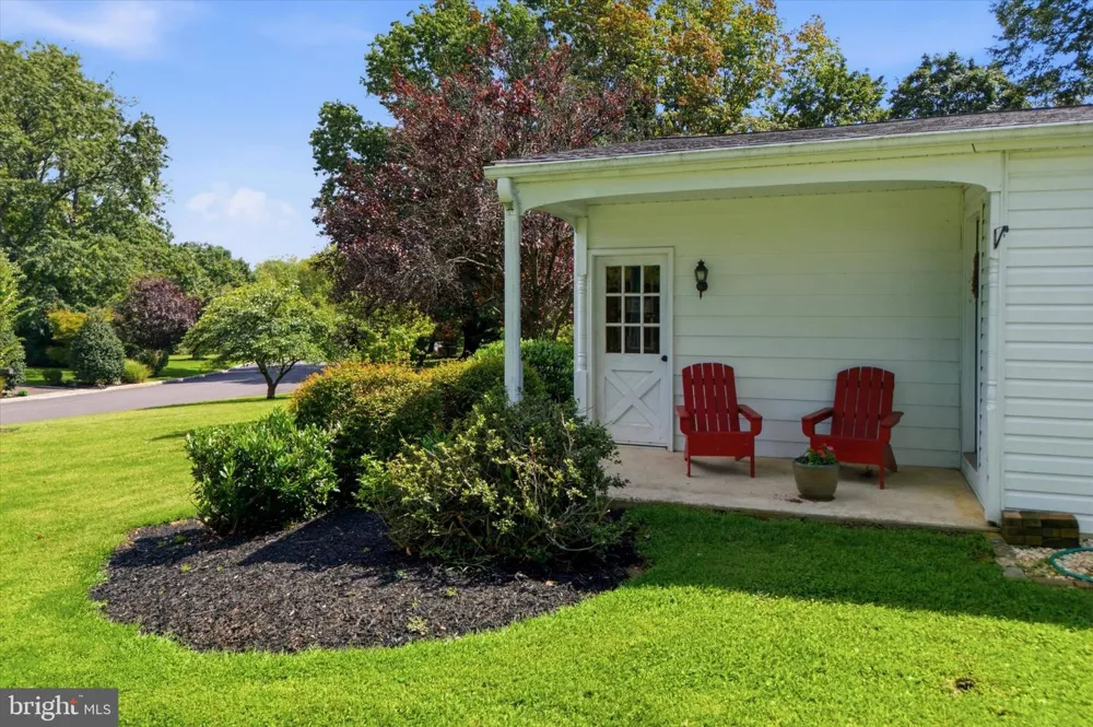 623 HILLSIDE ROAD Blue Bell, PA 19422